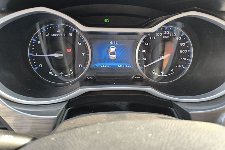 GEELY Emgrand 2018 car image #10