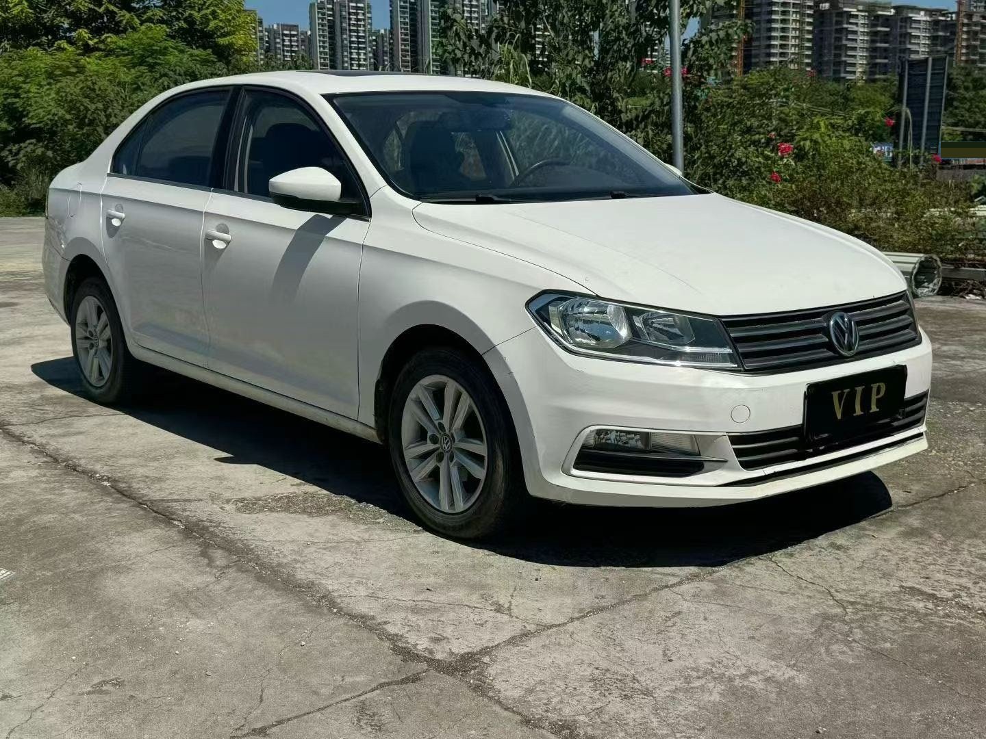 Volkswagen Santana 2017 car image #3