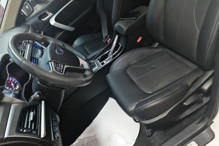 GEELY Emgrand 2018 #15 GEELY Emgrand 2018 car image #15