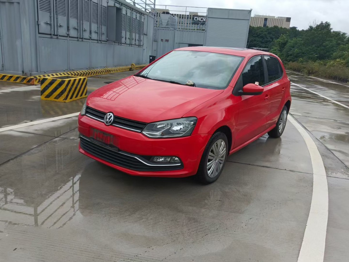 Volkswagen Polo 2017 car image 