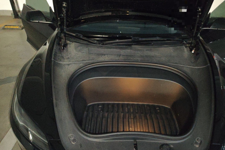 Tesla Model 3 2023 car image #22