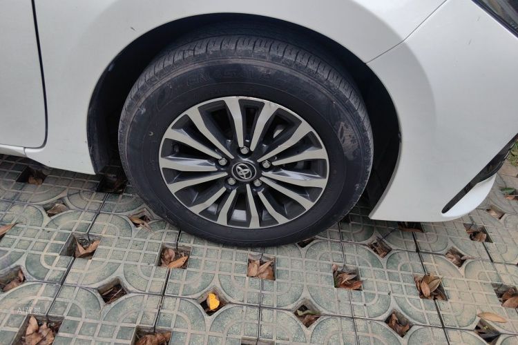 Toyota Corolla 2019 car image #9