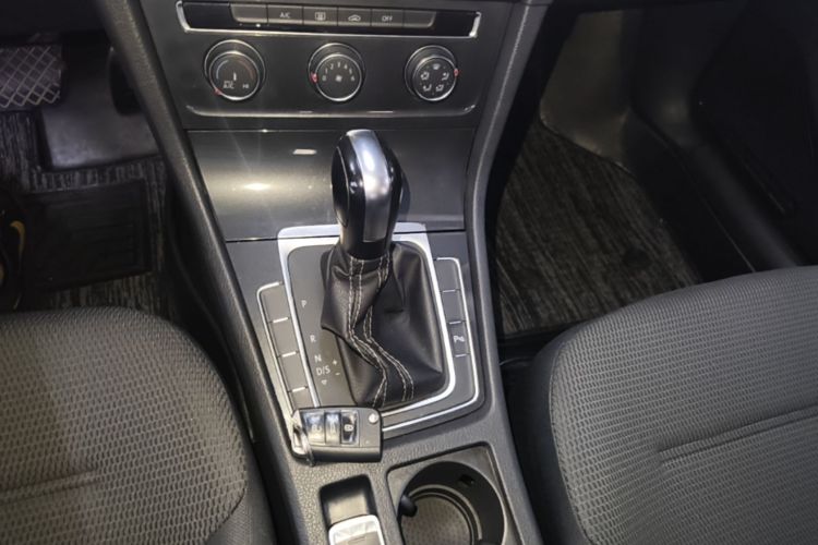 Volkswagen Golf 2017 #18 Volkswagen Golf 2017 car image #18