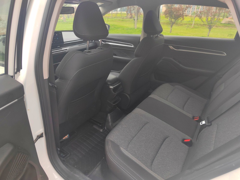 GEELY Emgrand 2025 #9 GEELY Emgrand 2025 image de voiture #9