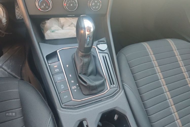 Volkswagen Lavida 2023 car image #16