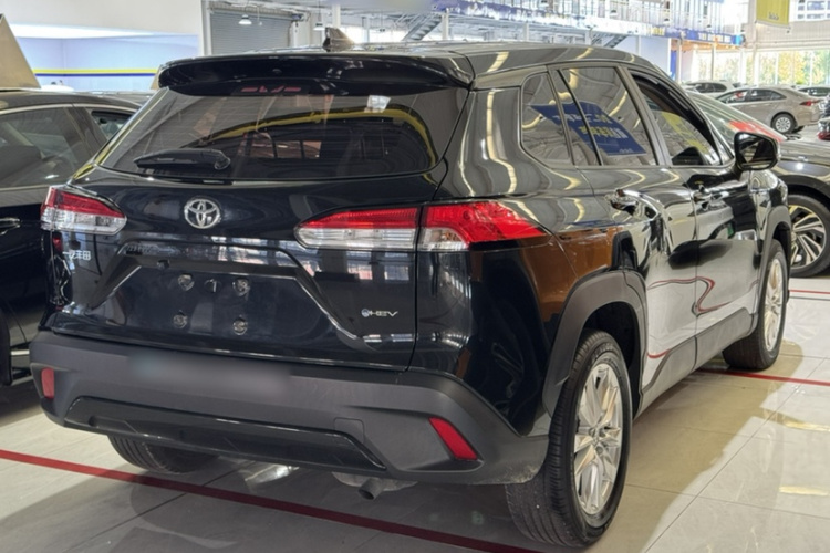 Toyota Corolla Cross 2024 immagine di auto #7