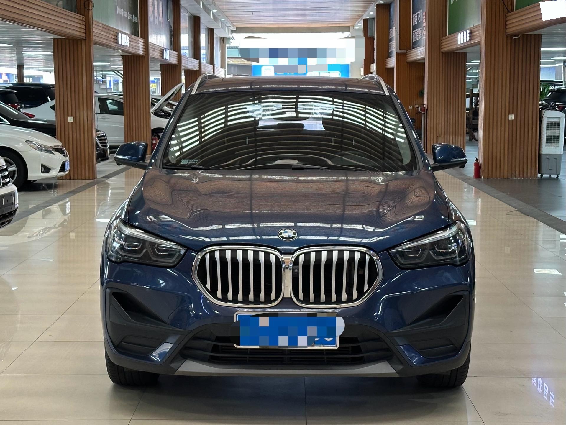 BMW X1 2020 car image #2