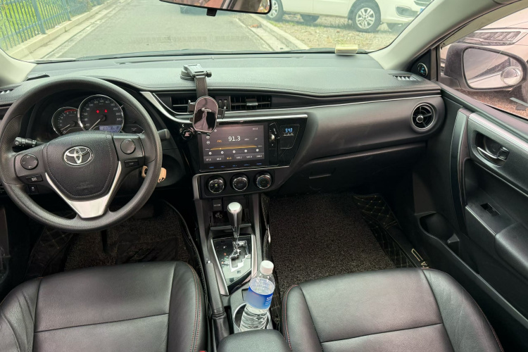 Toyota Corolla 2017 car image #10