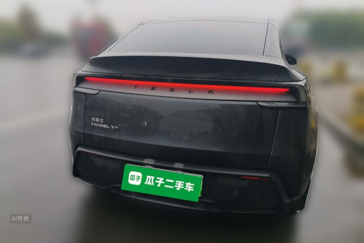 Tesla Model Y 2025 #6 Tesla Model Y 2025 car image #6