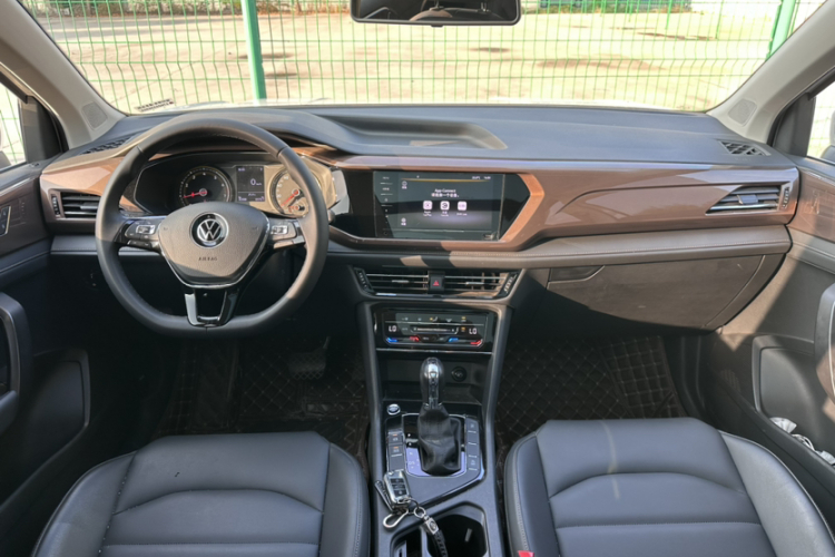 Volkswagen Tharu 2021 immagine di auto #8