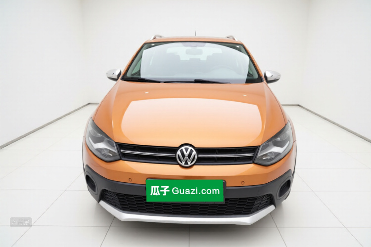 Volkswagen Polo 2015 car image #3