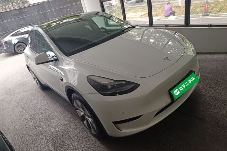 Tesla Model Y 2022 #6 Tesla Model Y 2022 car image #6