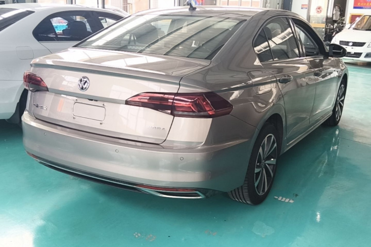 Volkswagen Bora 2018 car image #5