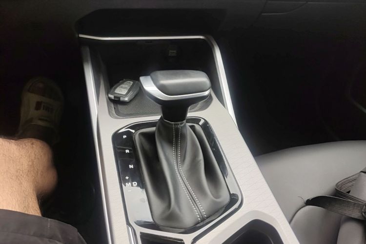 GEELY Emgrand 2025 car image #14