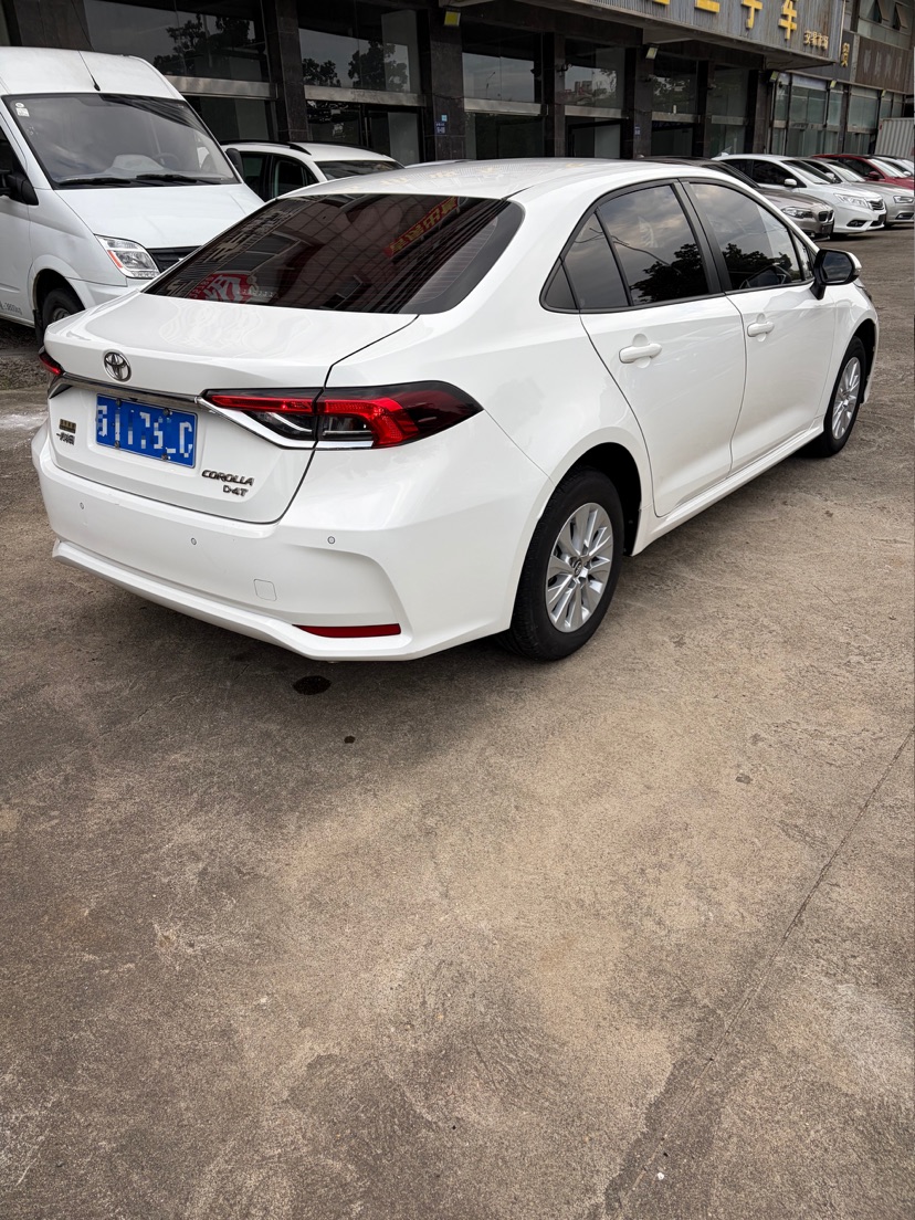Toyota Corolla 2022 immagine di auto #4