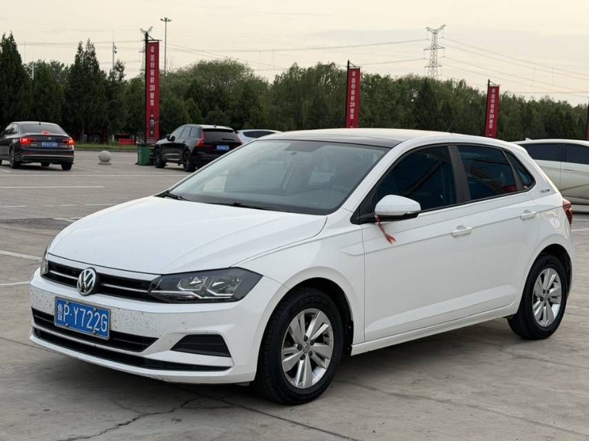 Volkswagen Polo 2021 Volkswagen Polo 2021 car image