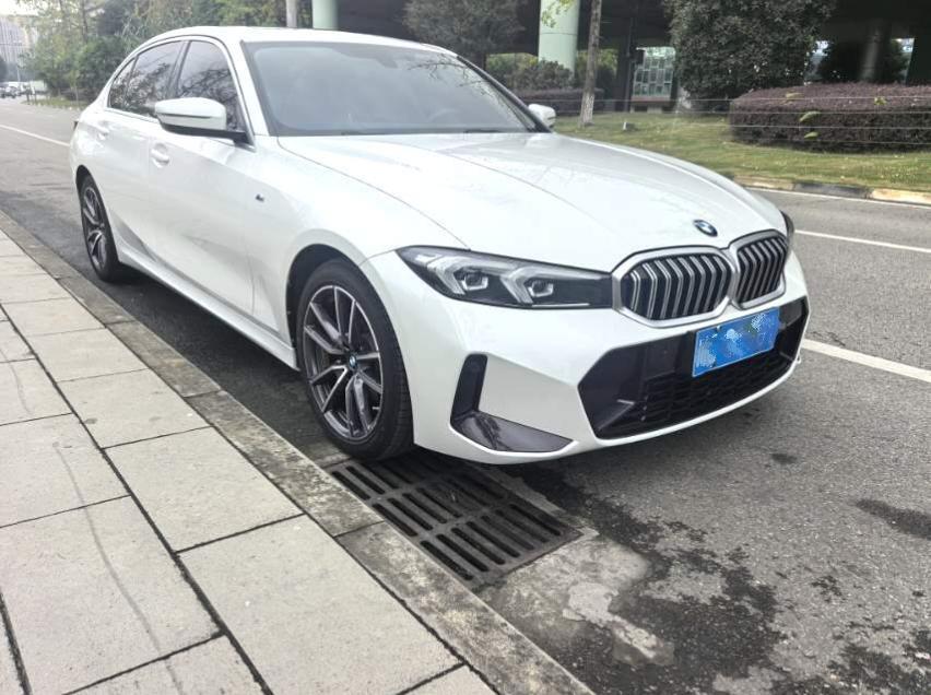 BMW 3 Series 2023 #3 BMW 3 Series 2023 immagine di auto #3