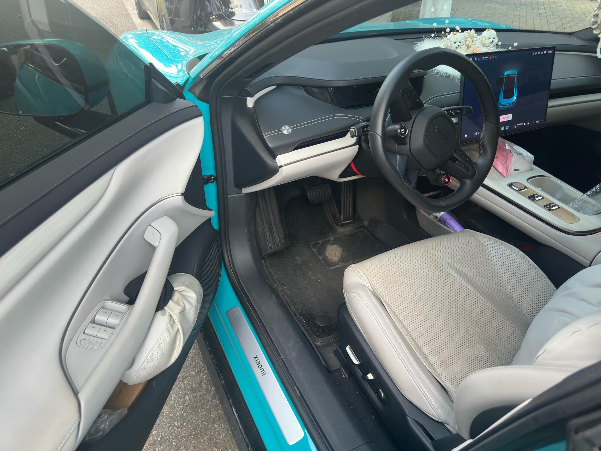 MI SU7 2024 car image #2