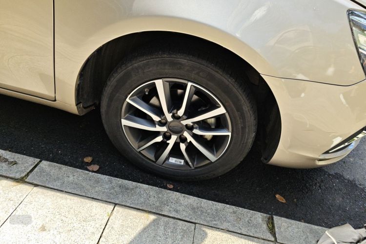 GEELY Emgrand 2020 car image #9