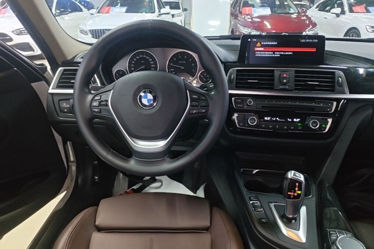 BMW 3 Series 2019 #13 BMW 3 Series 2019 car image #13