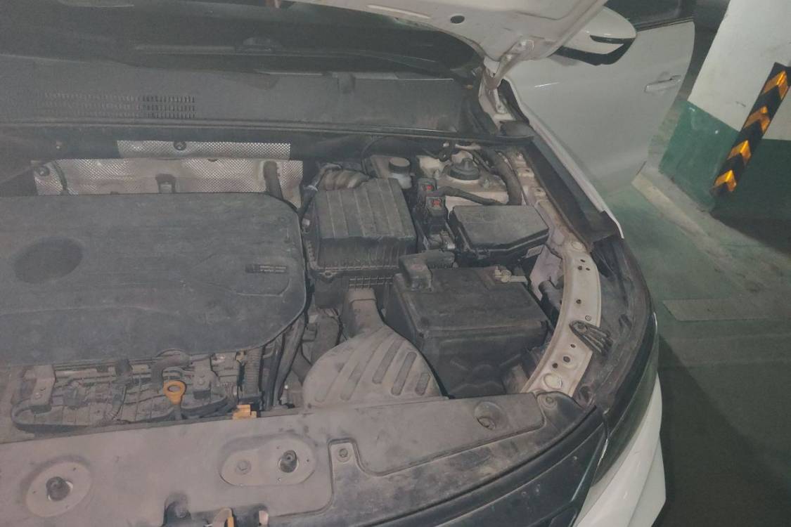 GEELY Vision X6 2020 car image #12