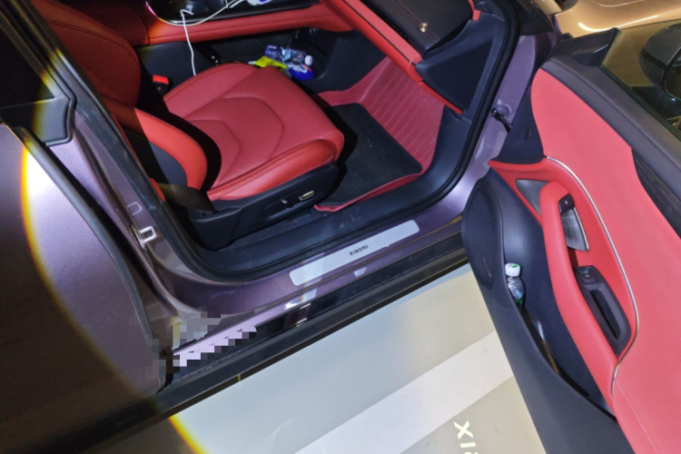 MI SU7 2025 image de voiture #23