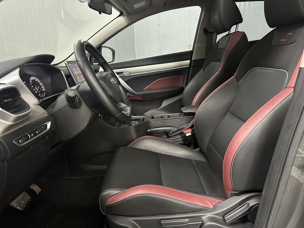 GEELY Coolray 2022 car image #16