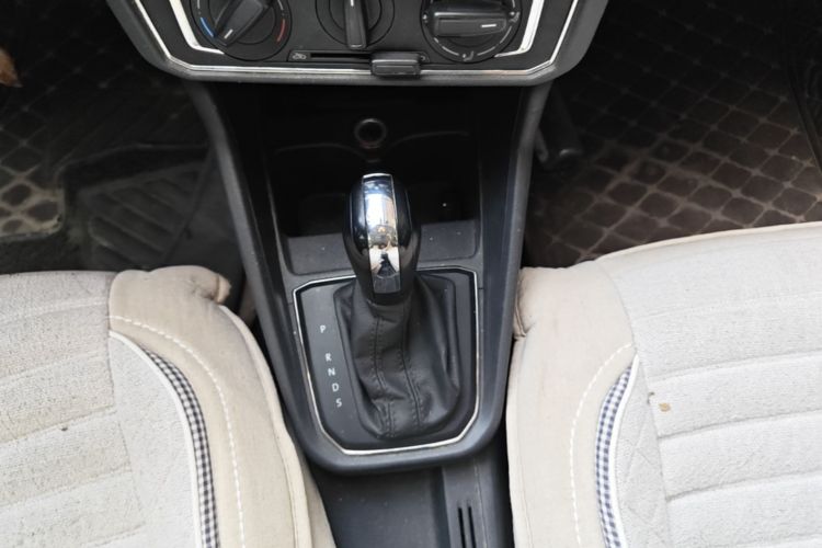 Volkswagen Santana 2017 #14 Volkswagen Santana 2017 car image #14
