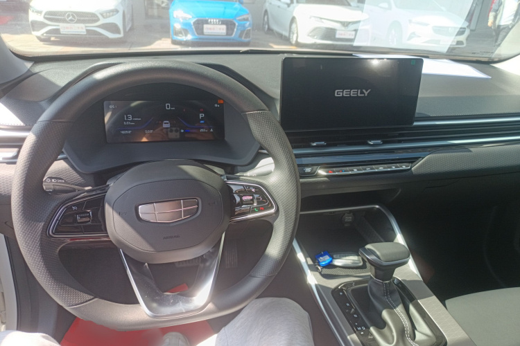 2025 #10 2025 immagine di auto #10
