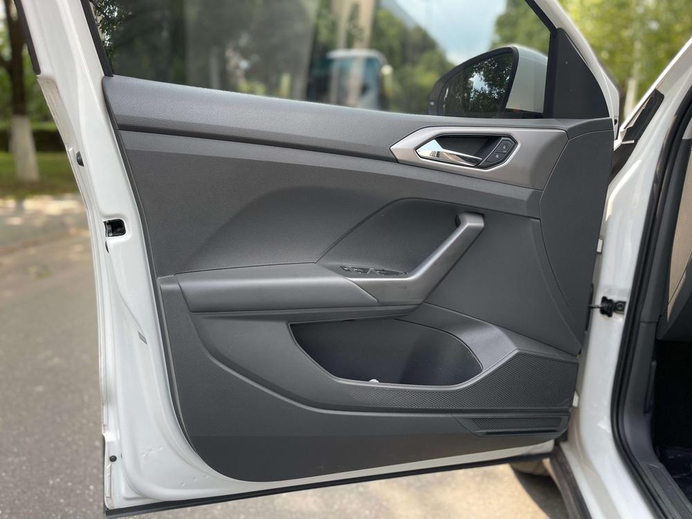 Volkswagen T-Cross 2020 #10 Volkswagen T-Cross 2020 car image #10