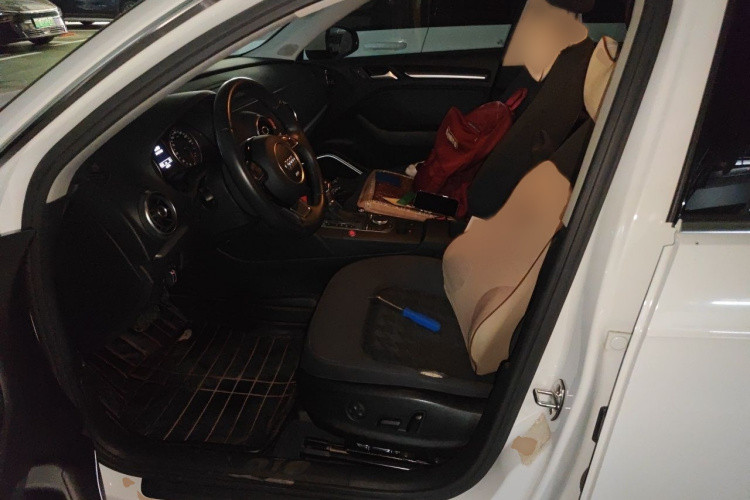 Audi A3 2015 car image #19