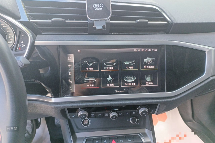 Audi Q3 2023 #15 Audi Q3 2023 car image #15