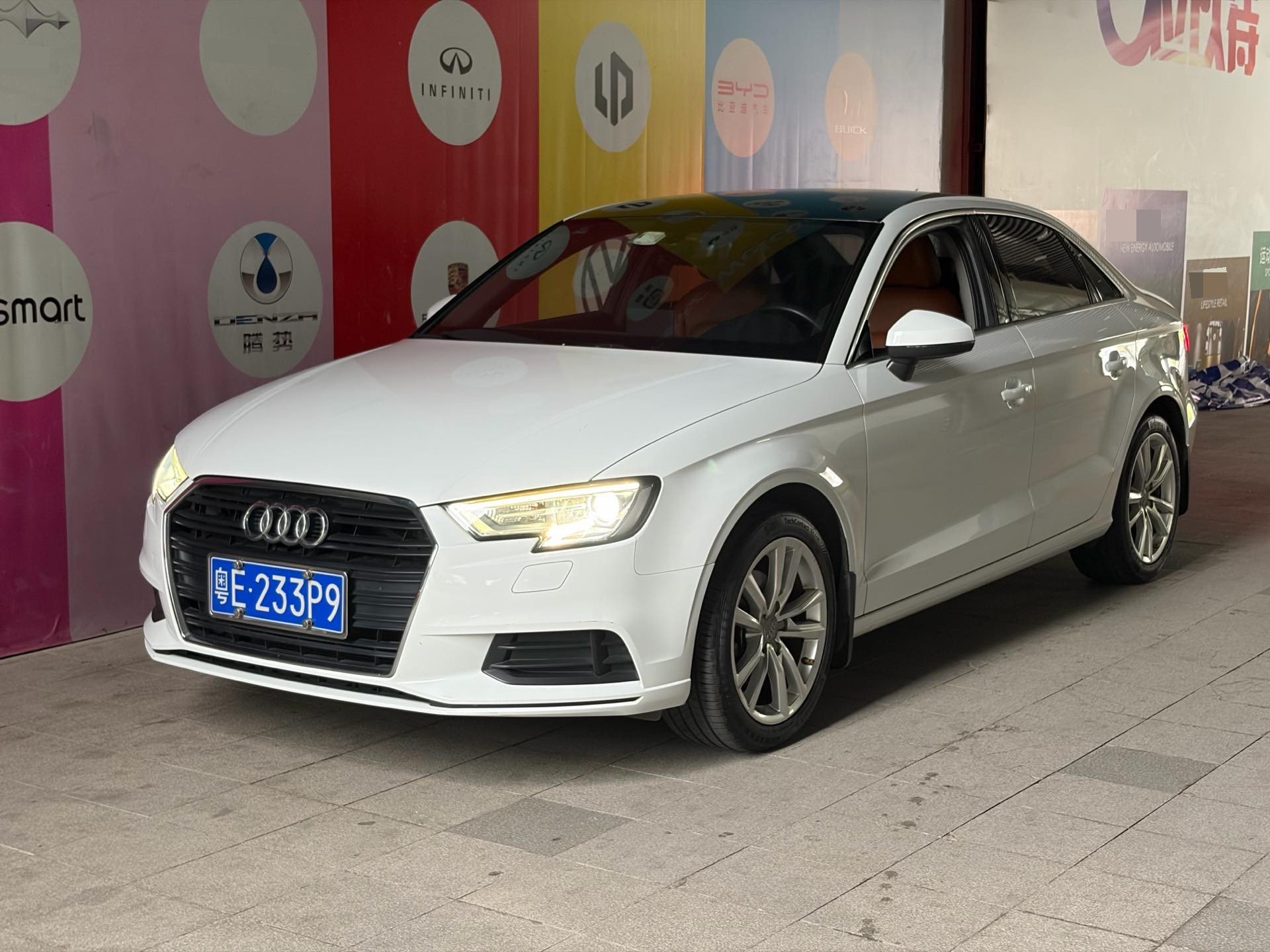 2018 imagen de coche 