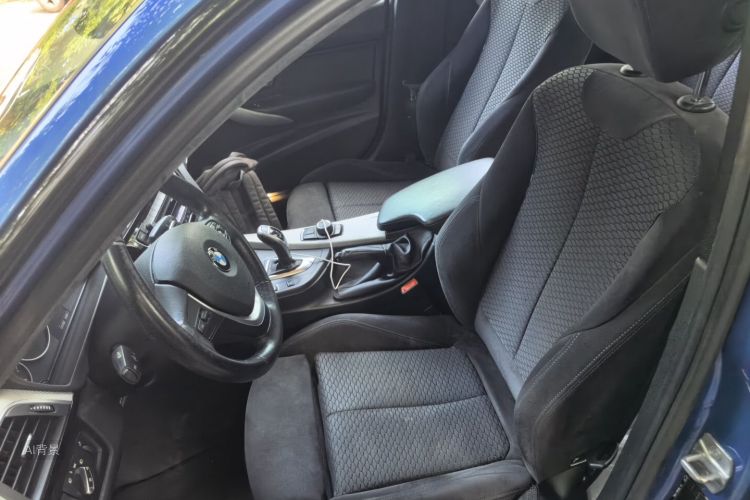 BMW 3 Series 2017 car image #17