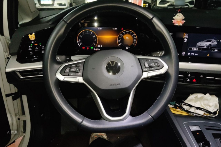 Volkswagen Golf 2022 car image #12