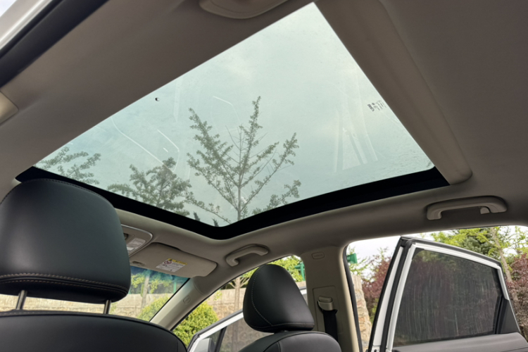 GEELY Emgrand GS 2017 car image #16