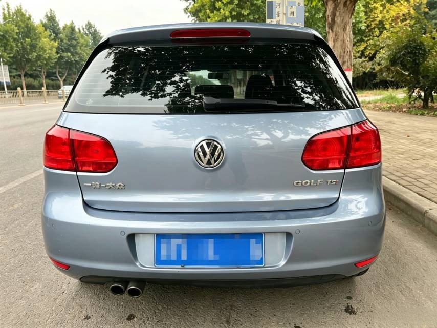 Volkswagen Golf 2013 car image #8