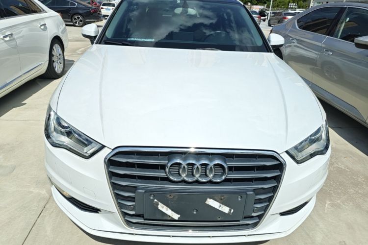 Audi A3 2015 car image #3