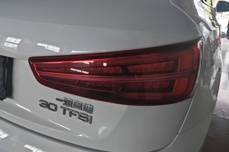 Audi Q3 2017 #8 Audi Q3 2017 car image #8