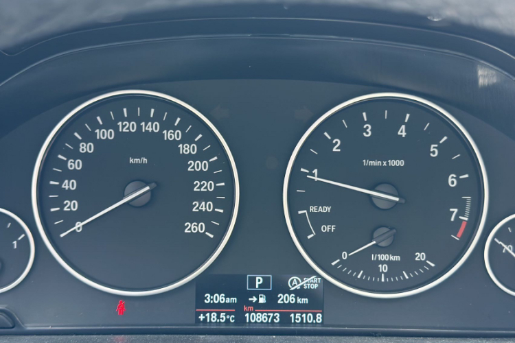 BMW 3 Series 2016 car image #8