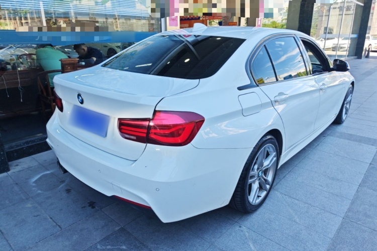 BMW 3 Series 2018 #7 BMW 3 Series 2018 car image #7