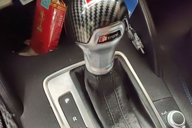Audi A3 2018 car image #16