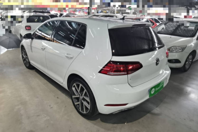 Volkswagen Golf 2020 car image #5