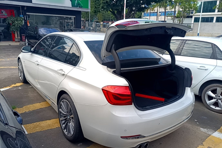BMW 3 Series 2017 #5 BMW 3 Series 2017 car image #5