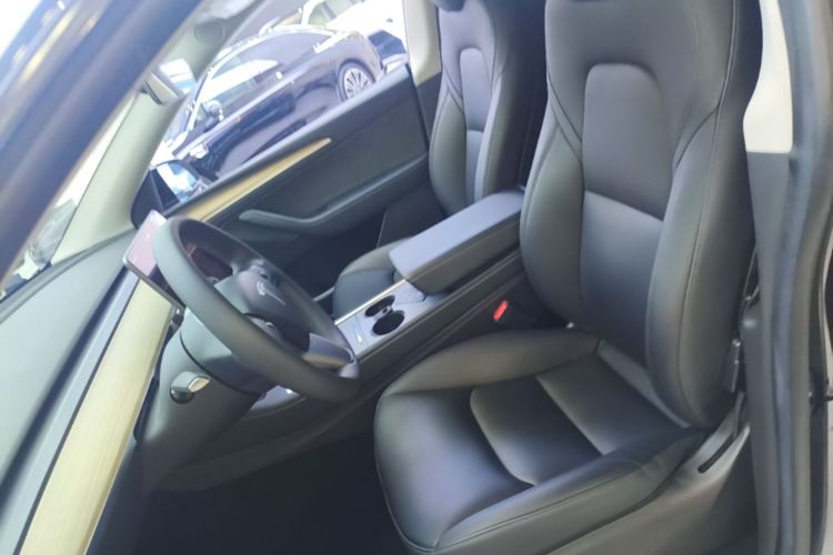 Tesla Model Y 2023 #15 Tesla Model Y 2023 car image #15