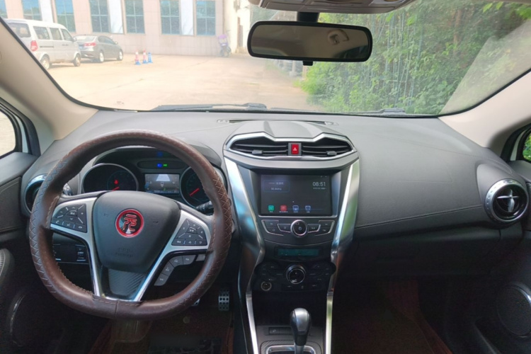 BYD Yuan 2017 #10 BYD Yuan 2017 car image #10