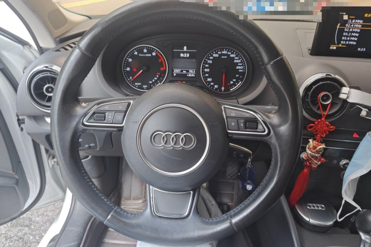 Audi A3 2016 car image #12