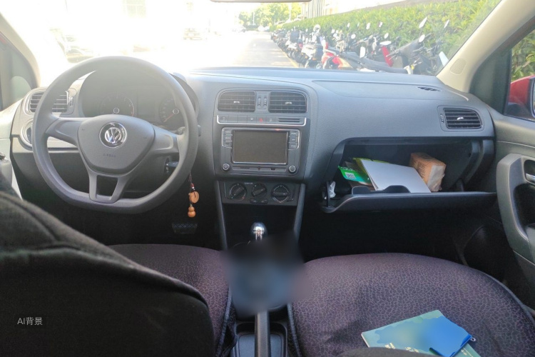 Volkswagen Polo 2018 car image #11