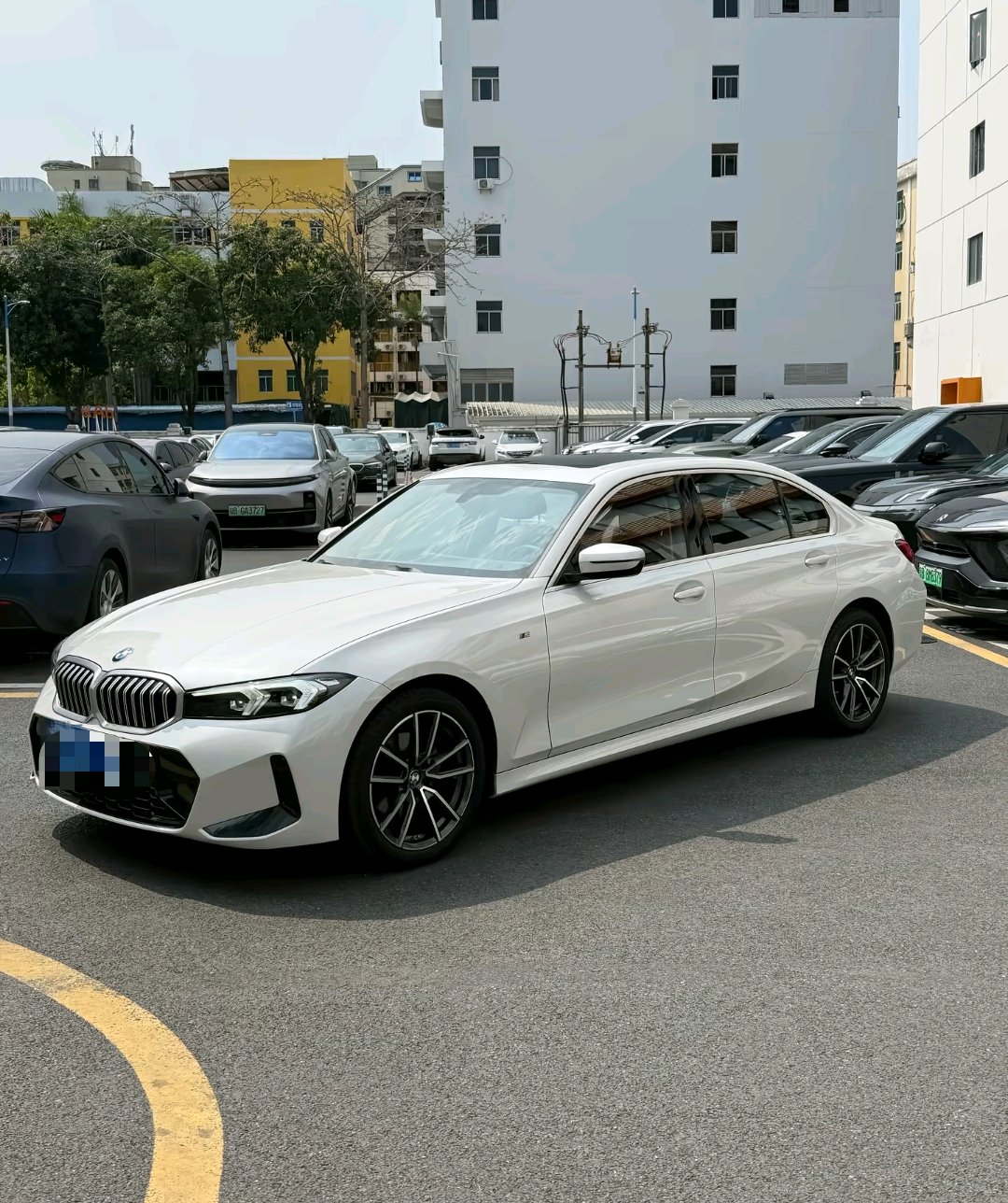 BMW 3 Series 2024 BMW 3 Series 2024 car image