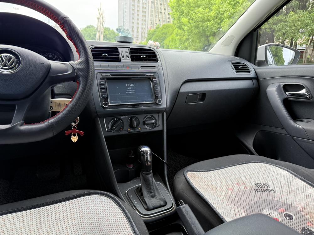 Volkswagen Polo 2016 #15 Volkswagen Polo 2016 car image #15